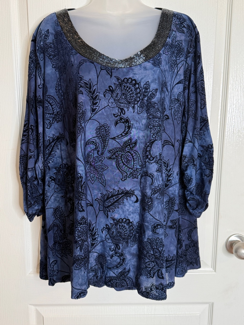 Cato Women's Blue Black Floral Scoop Neck Tunic Top with Embellished Trim 22-24